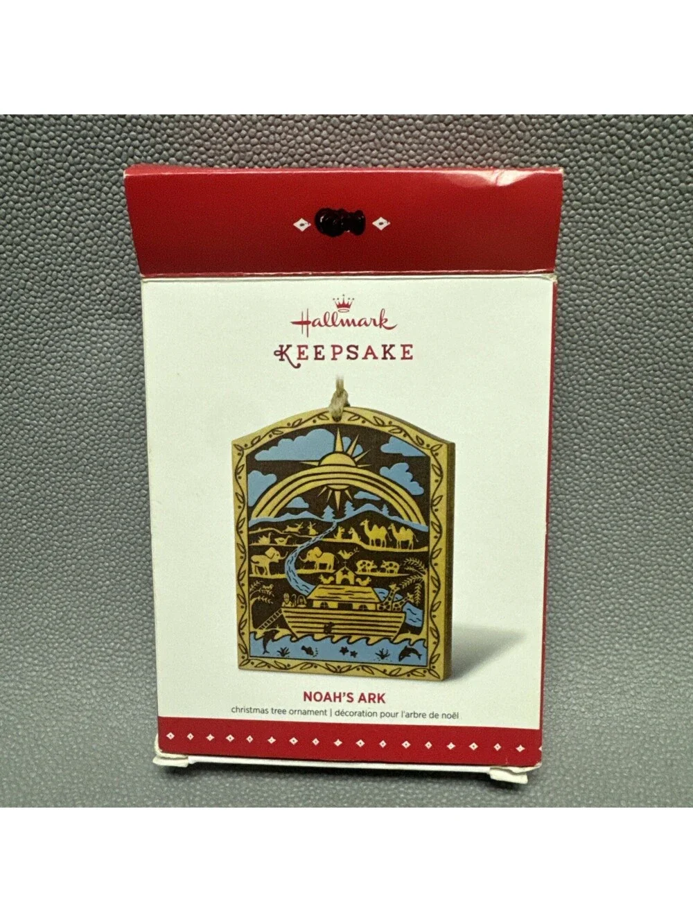 Hallmark 2015 Noah’s Ark Keepsake Christmas Bible Ornament Wood In Box 4.5x3.75”